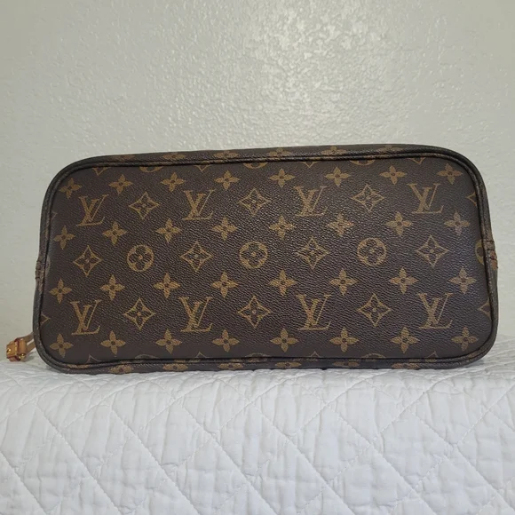 Louis Vuitton Brown Monogram Neverfull Tote with Decorative Patch Accents - Picture 5 of 16